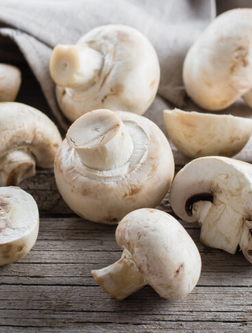 Funghi champignon - Shutterstock