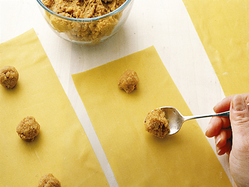 Come si fanno gli agnolotti di zucca Sale&Pepe