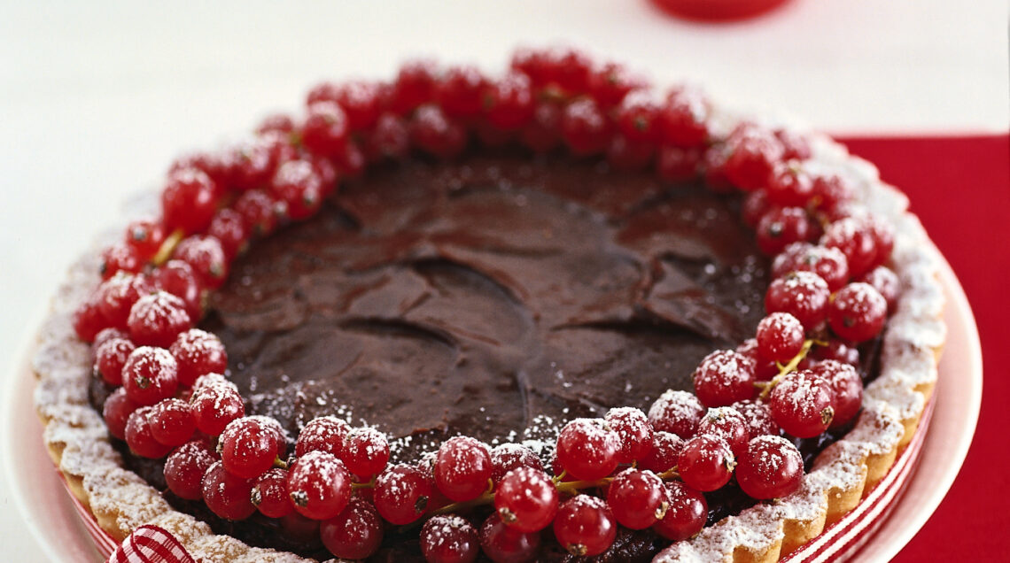 crostata al cioccolato con ribes rosso Sale&Pepe ricetta