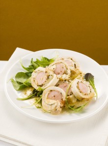 Involtini di pollo e wurstel