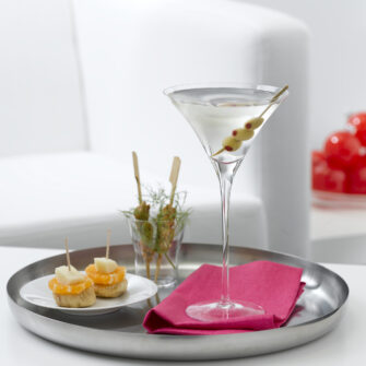 coppa con Martini Cocktail