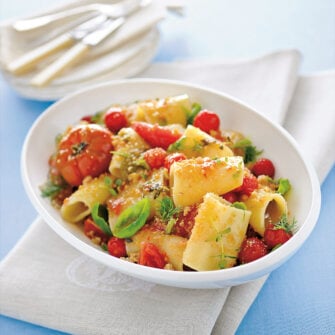 Paccheri con pomodori confit e frisella Sale&Pepe
