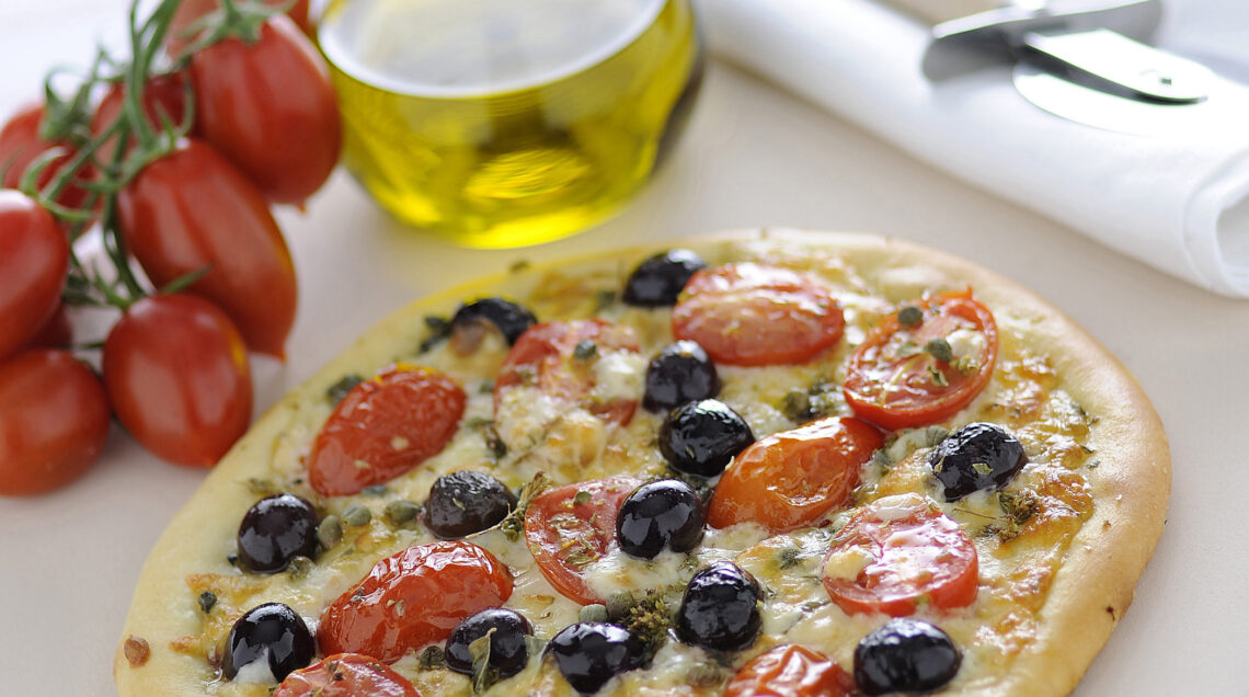 Pizza con olive e capperi Sale&Pepe