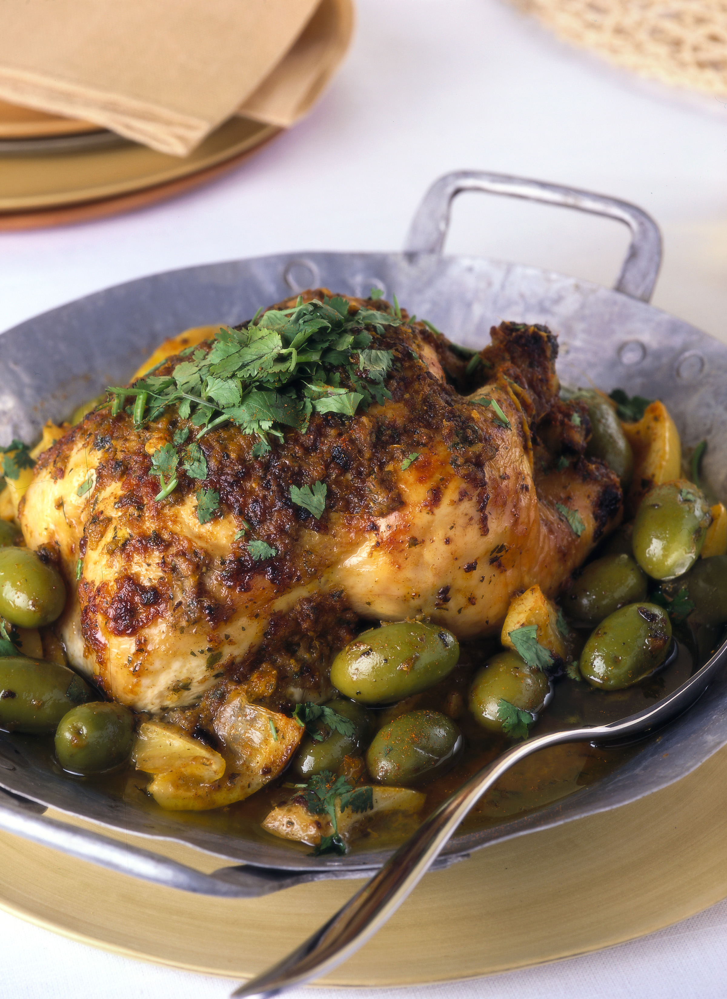 блюда из курицы. филе курицы запеченное с лимоном. курица в лимонно-сливочном соусе. курица в лимонном соусе. куриное филе в сливочно лимонном соусе.