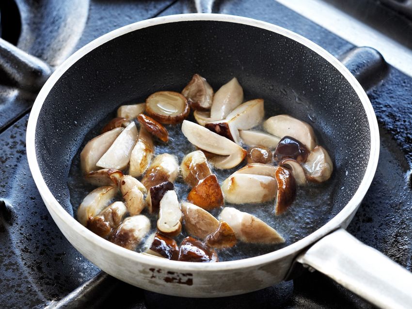 Risotto mantecato con funghi e mirtilli Sale&Pepe