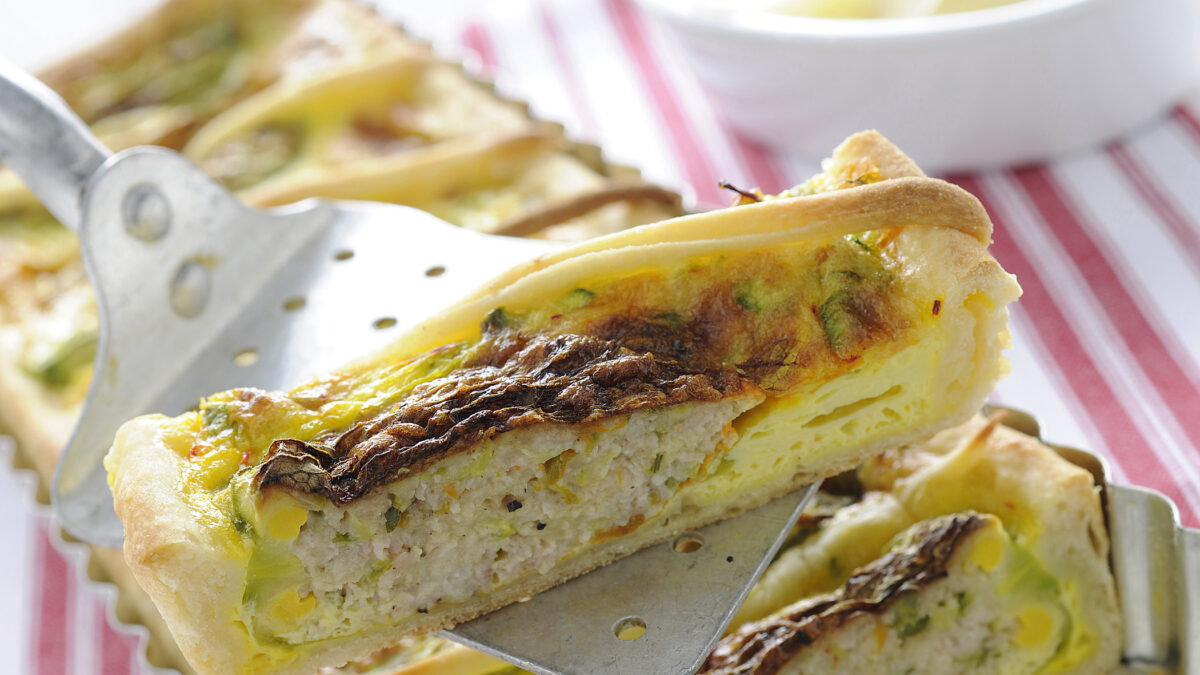 Sfoglia ai fiori di zucca ripieni di provola e prosciutto