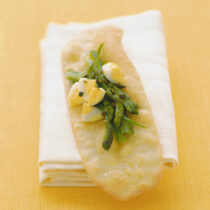 Sfogliette croccanti con asparagi e uova Sale&Pepe