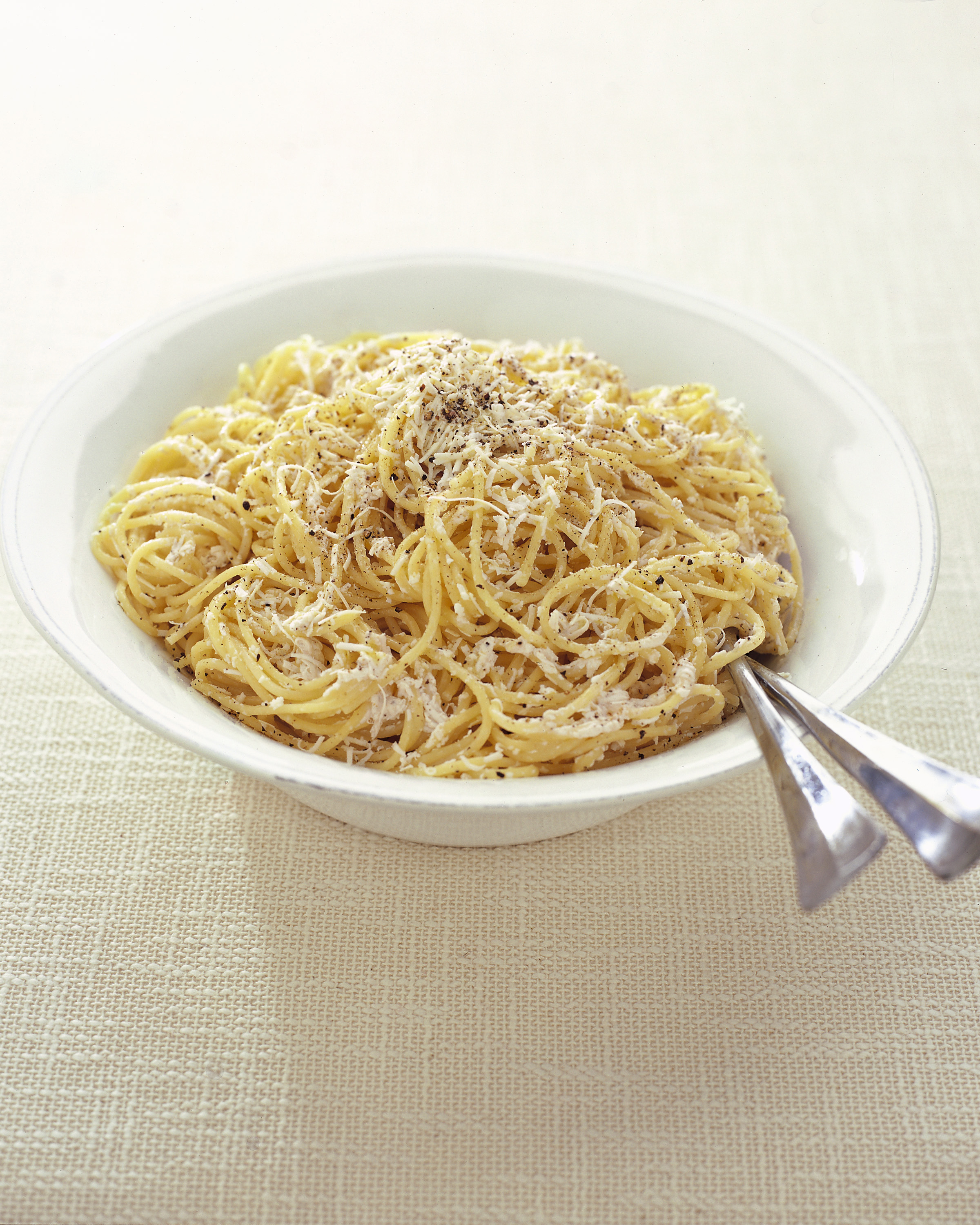 Spaghetti cacio e pepe Sale&Pepe Spaghetti cacio e pepe Sale&Pepe