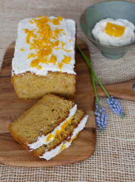 Torta di carote con glassa