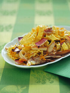 Trenette con radicchio marinato all'arancia Sale&Pepe
