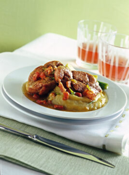 agnello-brasato-con-pure-di-patate-e-cipollotti ricetta
