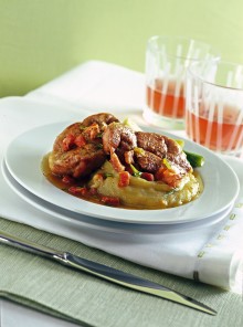 L’agnello brasato con purè di patate e cipollotti
