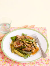 agnello-con-zucchinette-e-capperi