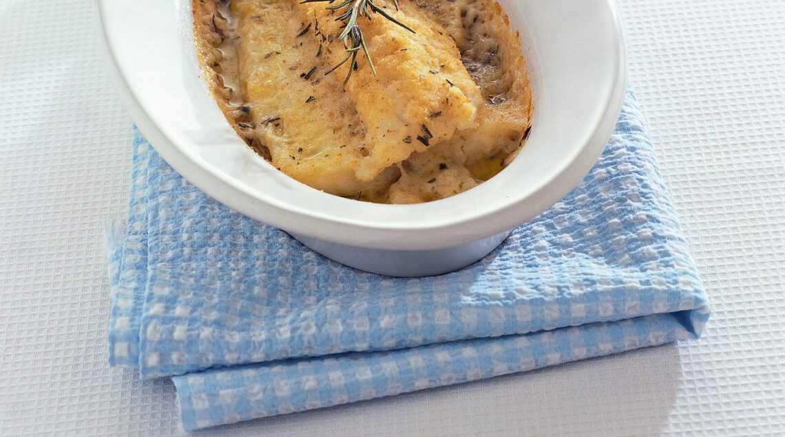 Baccalà al gratin con vino bianco