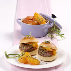 albicocche-stufate-su-hamburger-alle-erbe