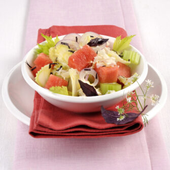 anguria-in-insalata-con-cipolla-dolce-e-ricotta