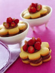 biscotti-ripieni-con-fragoline-di-bosco ricetta