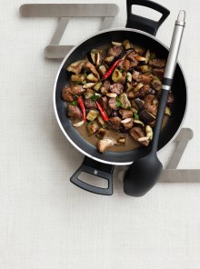 I bocconcini di agnello con melanzane e mandorle