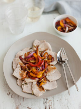 bollito-con-mostarda-di-peperoni-e-mosto-cotto