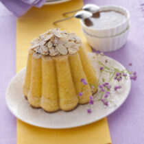 budino-dellartusi-con-salsa-caramellata