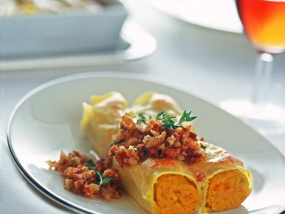 cannelloni-con-crema-di-zucca-e-trito-croccante ricetta