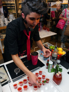 Carmen Clemente: la preparazione del drink