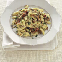 cavatelli-con-melanzane-e-pomodori-in-conserva ricetta