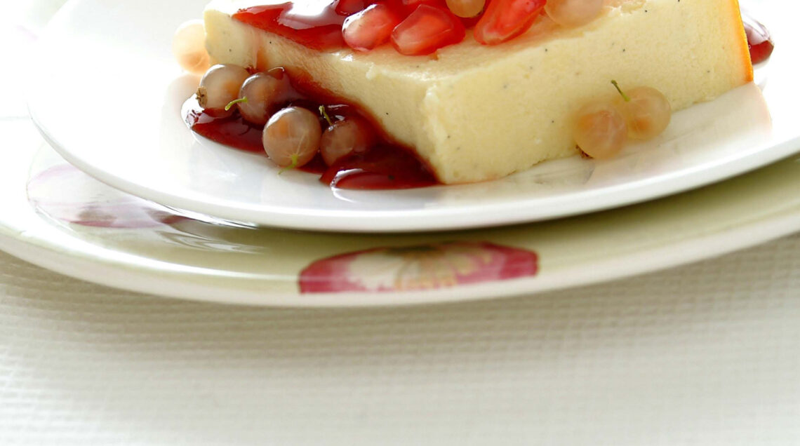 cheesecake-con-melagrana-e-ribes-bianco
