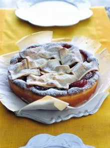 Il cobbler di prugne rosse all'inglese