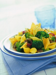 Le conchiglie con broccoletti e cialdine di pecorino