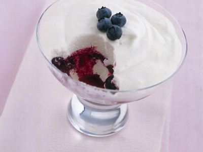 coppa-allo-yogurt-e-mirtilli ricetta