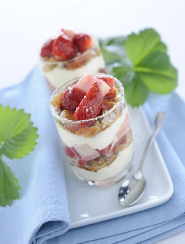 coppa-con-yogurt-e-rabarbaro ricetta