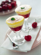 coppe-morbide-con-crema-caramellata-al-limone