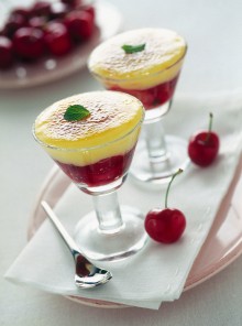 Le coppe morbide con crema caramellata al limone
