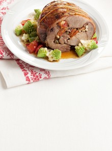Cosciotto d'agnello ripieno di prosciutto