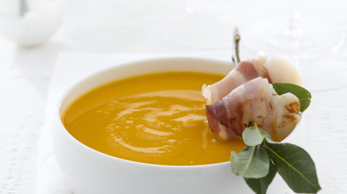 crema-di-zucca-e-capesante-alla-pancetta