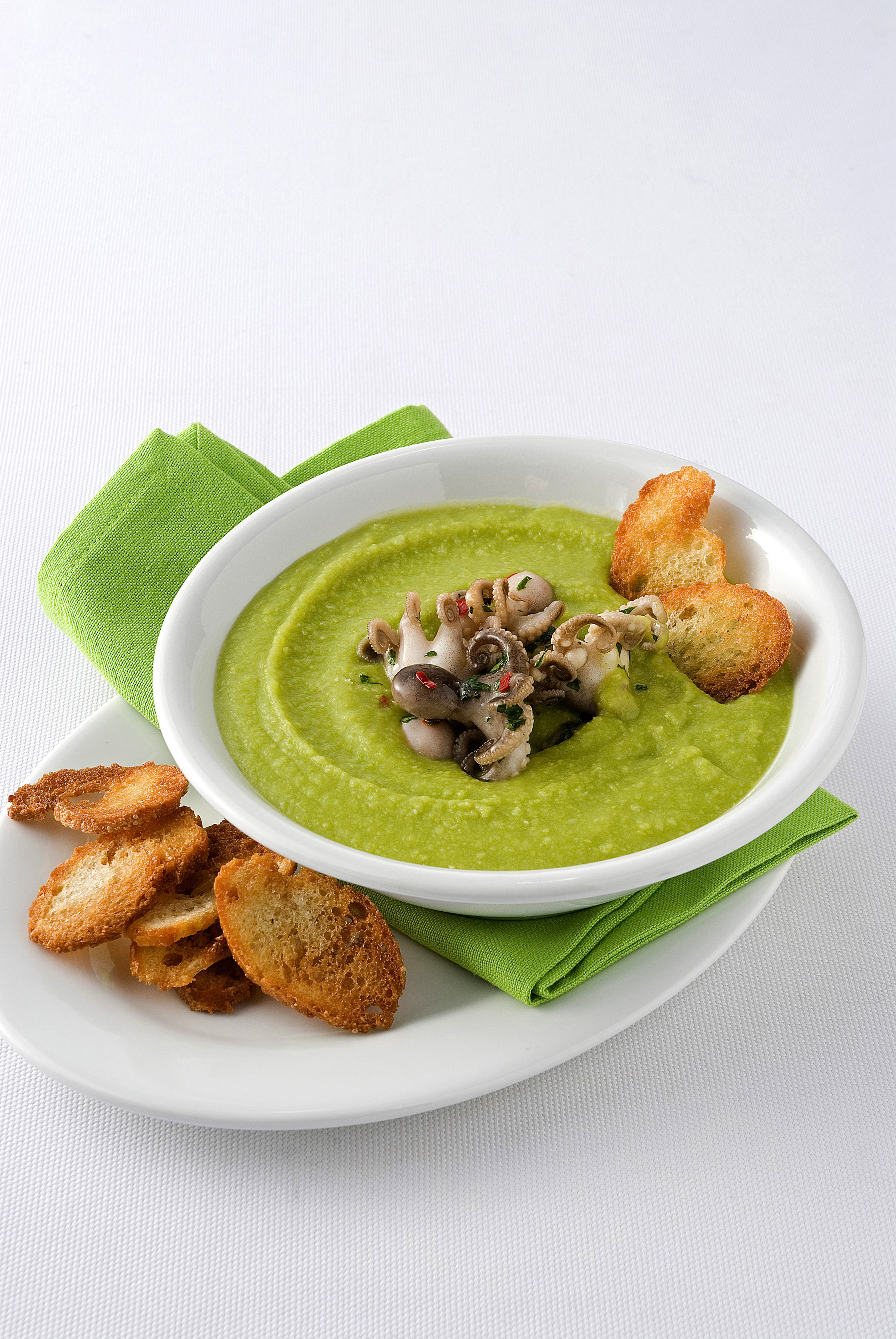 Crema Vellutata Con Crostini Di Pane Sale Pepe