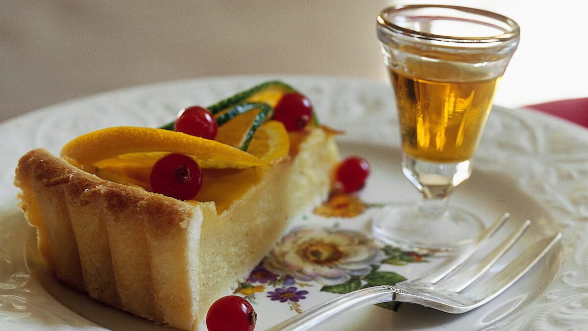 Crostata con crema di agrumi e ribes rosso