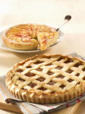 crostata-con-crema-e-pesche preparazione