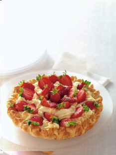 crostata con mousse di cioccolato bianco e fragole ricetta Sale&Pepe