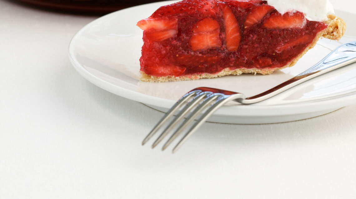 crostata-di-fragole-al-kirsch immagine