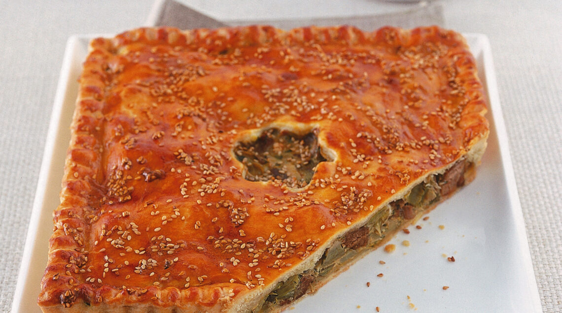 crostata-ripiena-con-agnello-e-carciofi