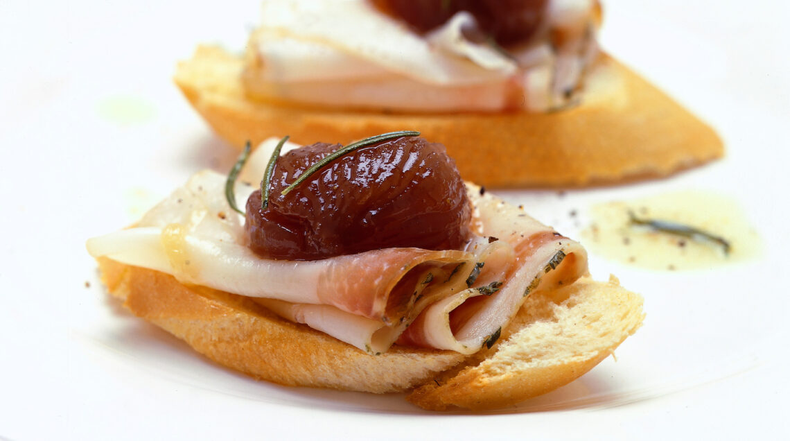 crostini-al-lardo-con-castagne