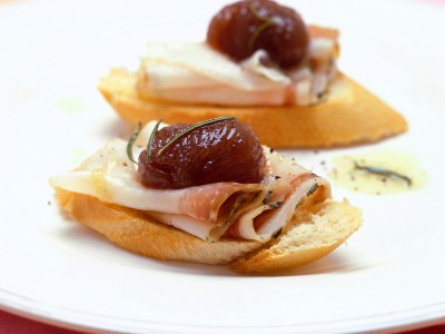 crostini-al-lardo-con-castagne