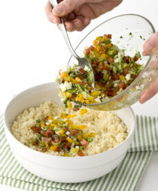 cuscus-con-olive-e-menta immagine