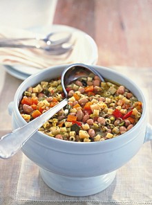 Minestra di verdure e borlotti con i ditalini