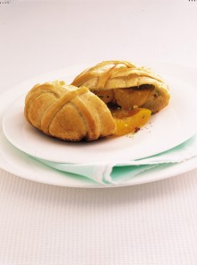 I fagottini con crema ai pistacchi e albicocche