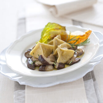 fagottini-di-grano-saraceno-ripieni-di-polenta-concia ricetta