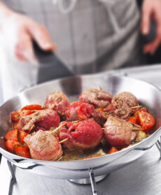 fagottini-di-manzo-alla-pizzaiola ricetta