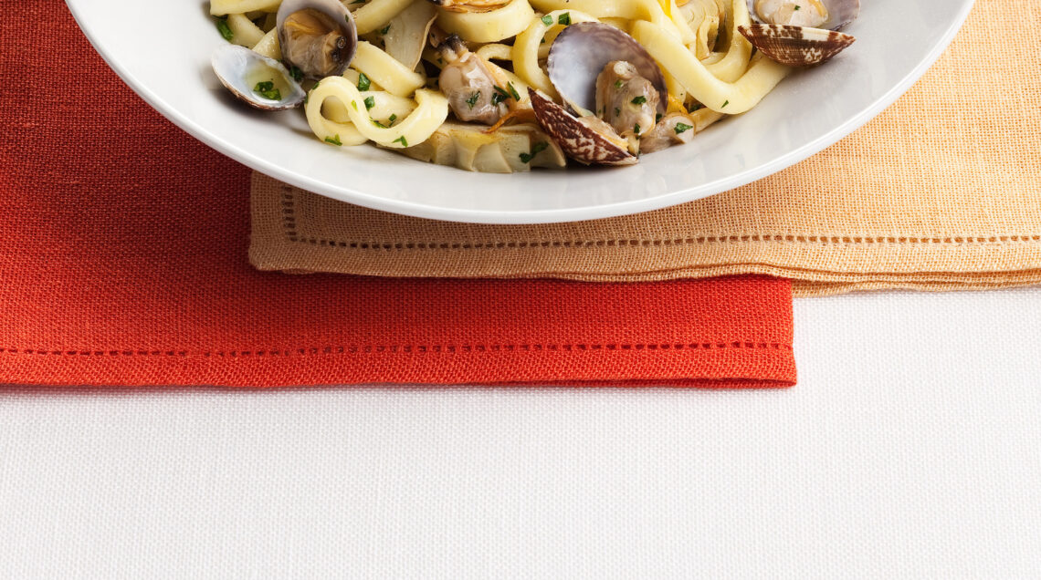 fettucce-con-carciofi-e-vongole-allarancia